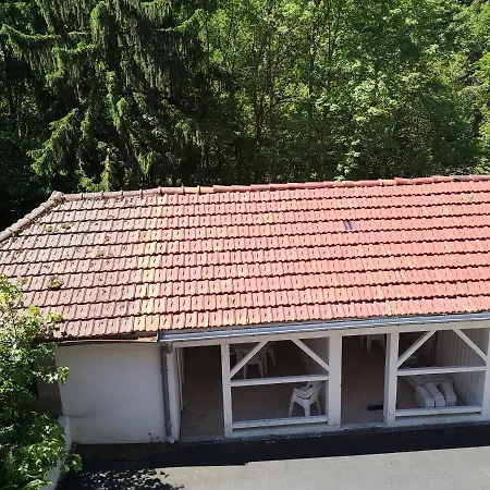 Logis Dans Construction De Caractere Lägenhet