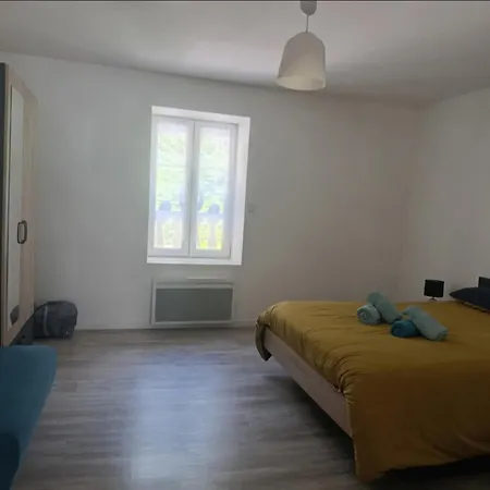Logis Dans Construction De Caractere Gérardmer
