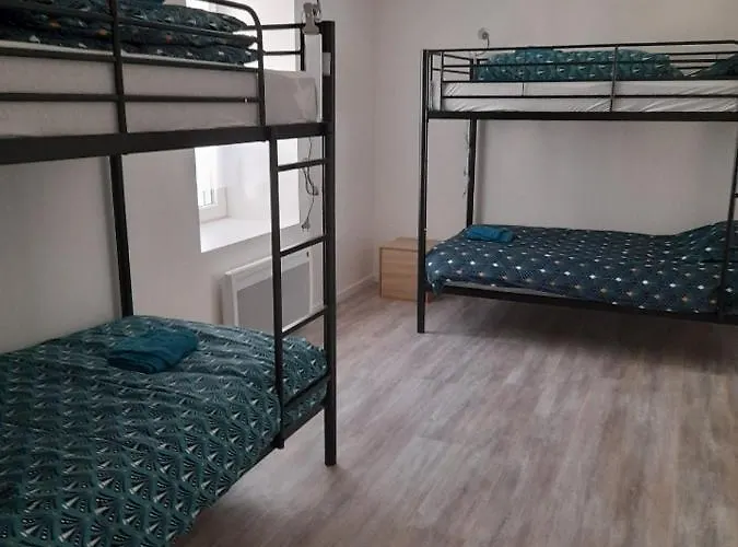 Logis Dans Construction De Caractere *